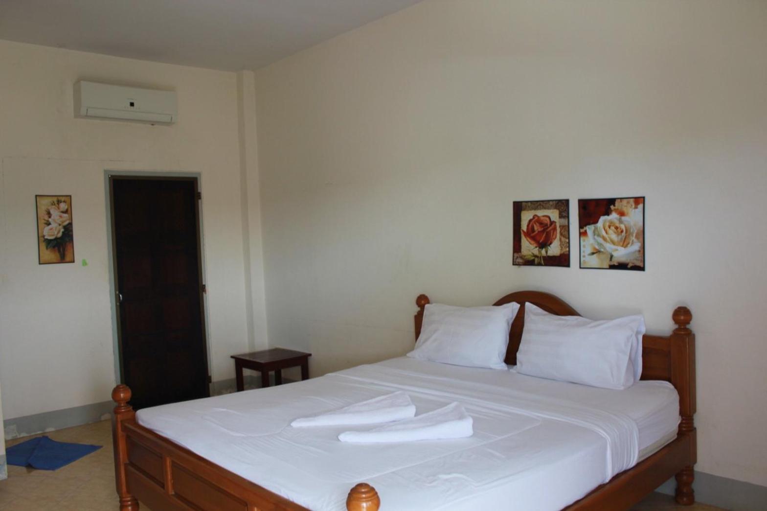 Baanloksouylokchay Hotel Хуа Хин Стая снимка